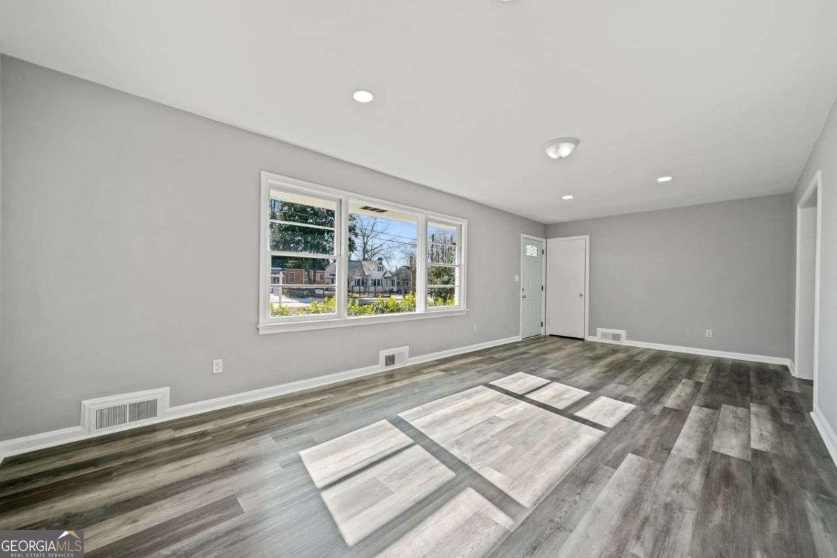 2131 BEN HILL Road Atlanta - 7