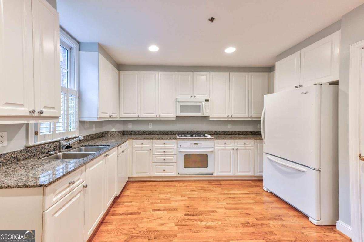 1735 Peachtree Street Atlanta - 19