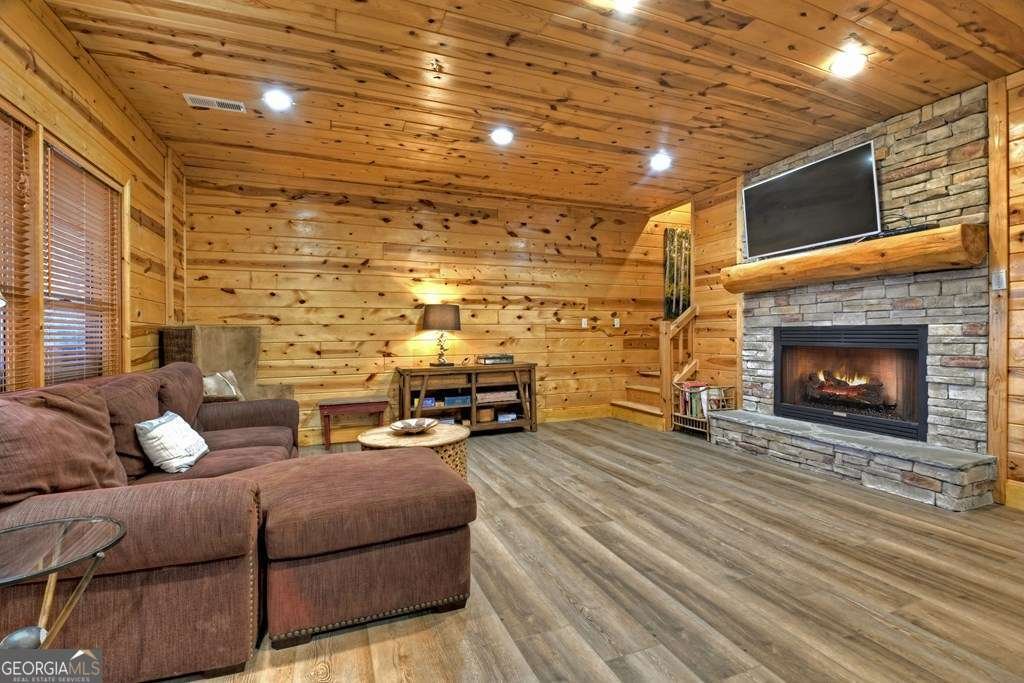 755 Brittany Drive Blue Ridge - 11