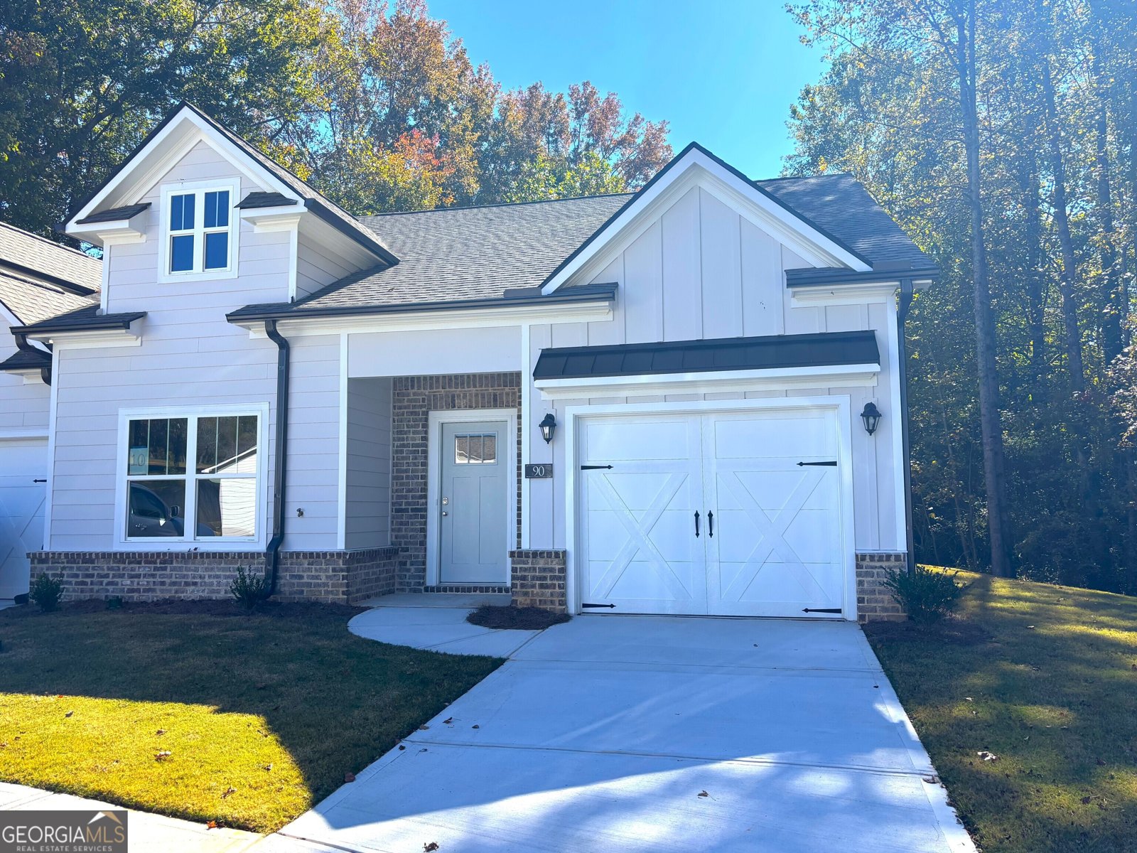 90 Village Court Cleveland - 1