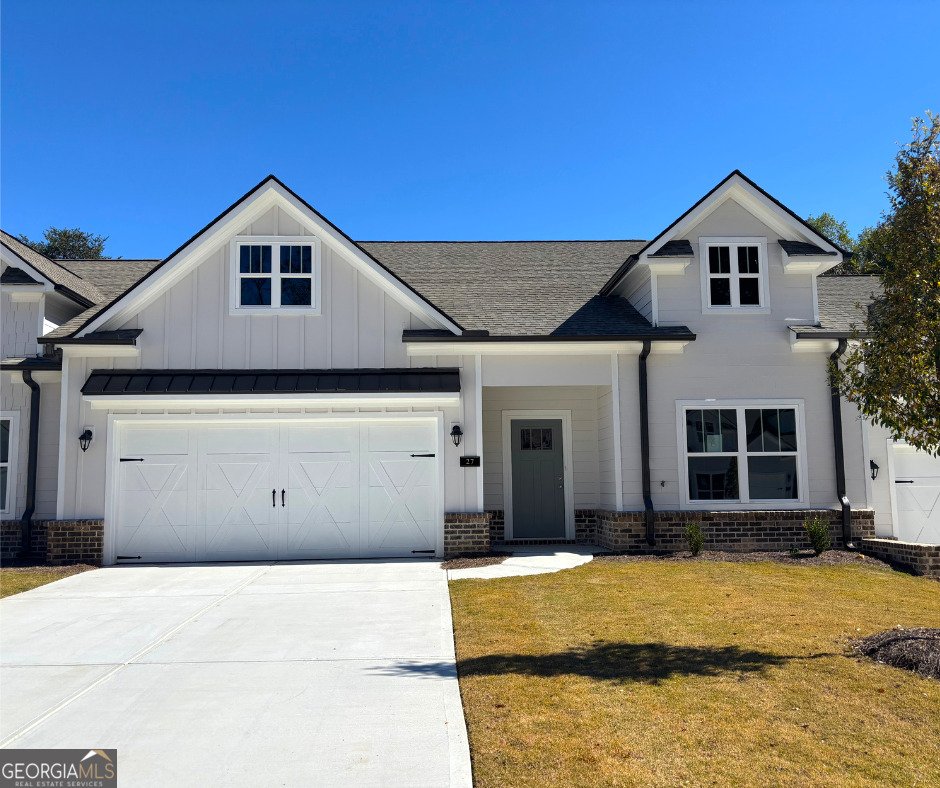 27 Village Court Cleveland - 1