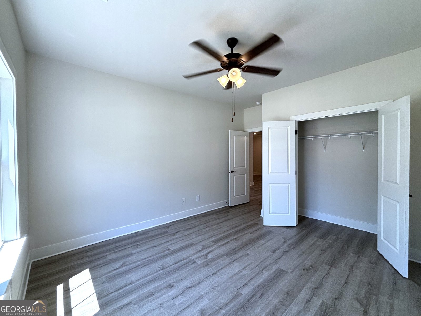 27 Village Court Cleveland - 7