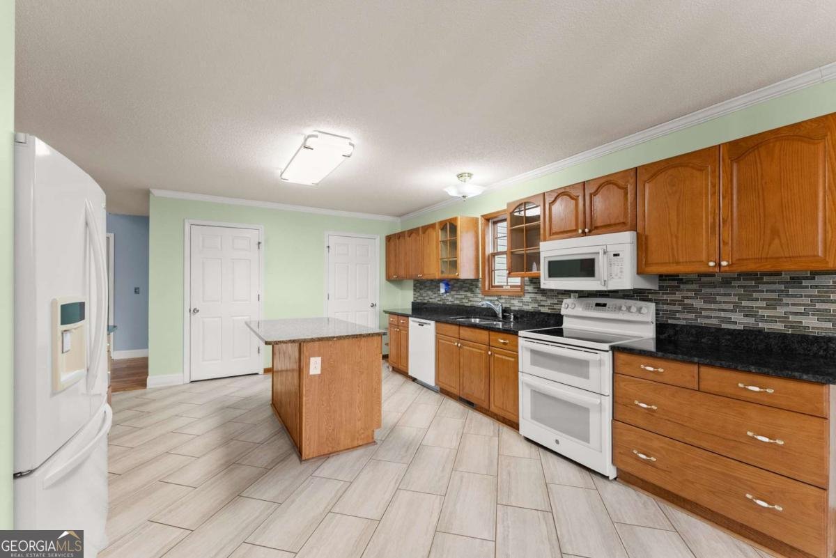 3366 Small Woods Lane Gainesville - 23
