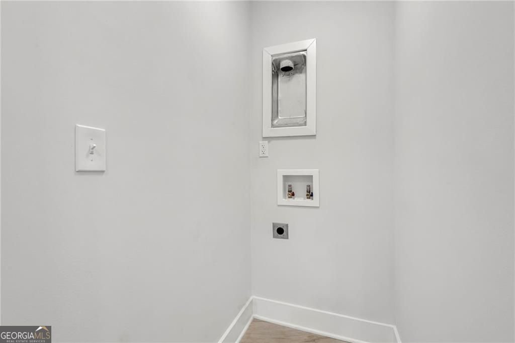 1271 Lorenzo Drive Atlanta - 25