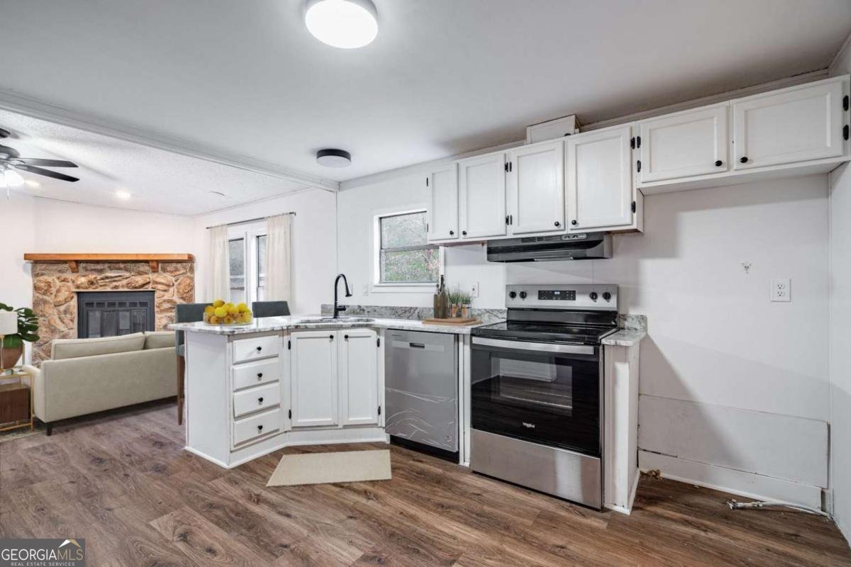 1326 Elm Circle Stockbridge - 11