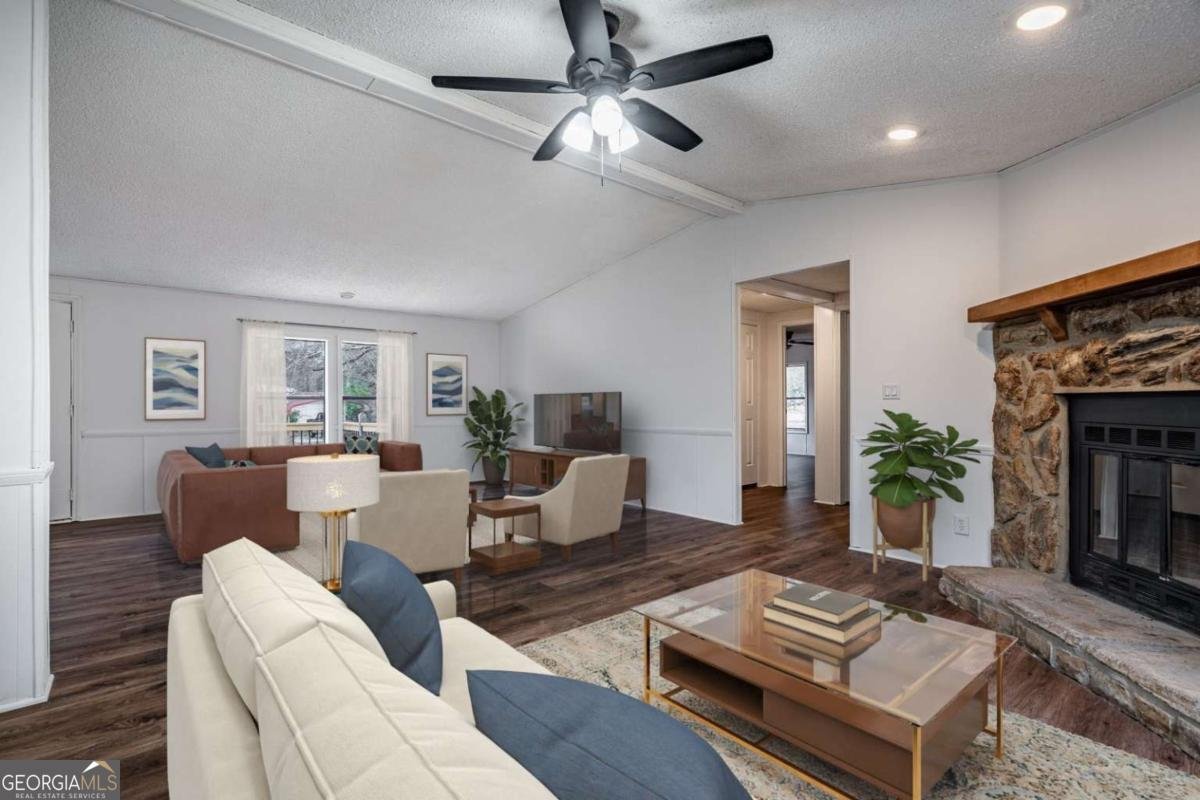 1326 Elm Circle Stockbridge - 8