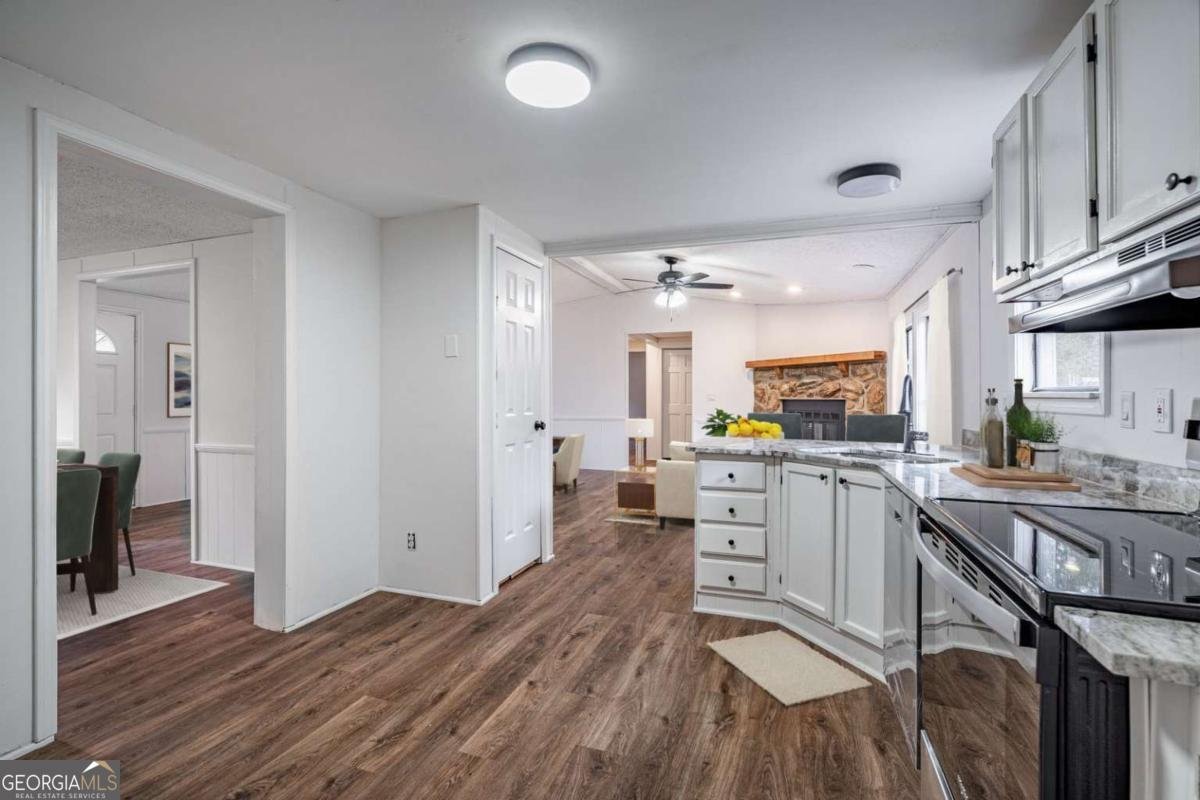 1326 Elm Circle Stockbridge - 9