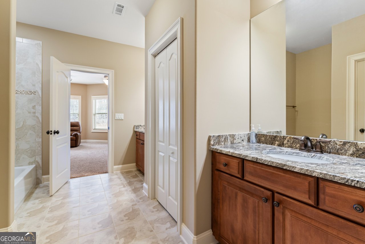 1731 Panorama Drive Locust Grove - 44