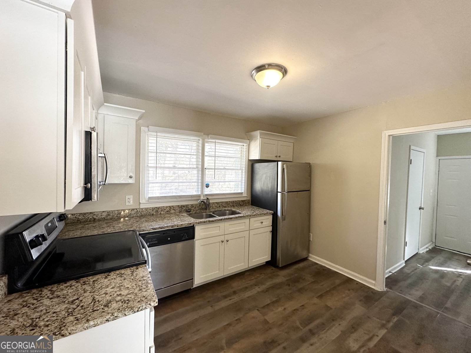 3006 Remington Street East Point - 5