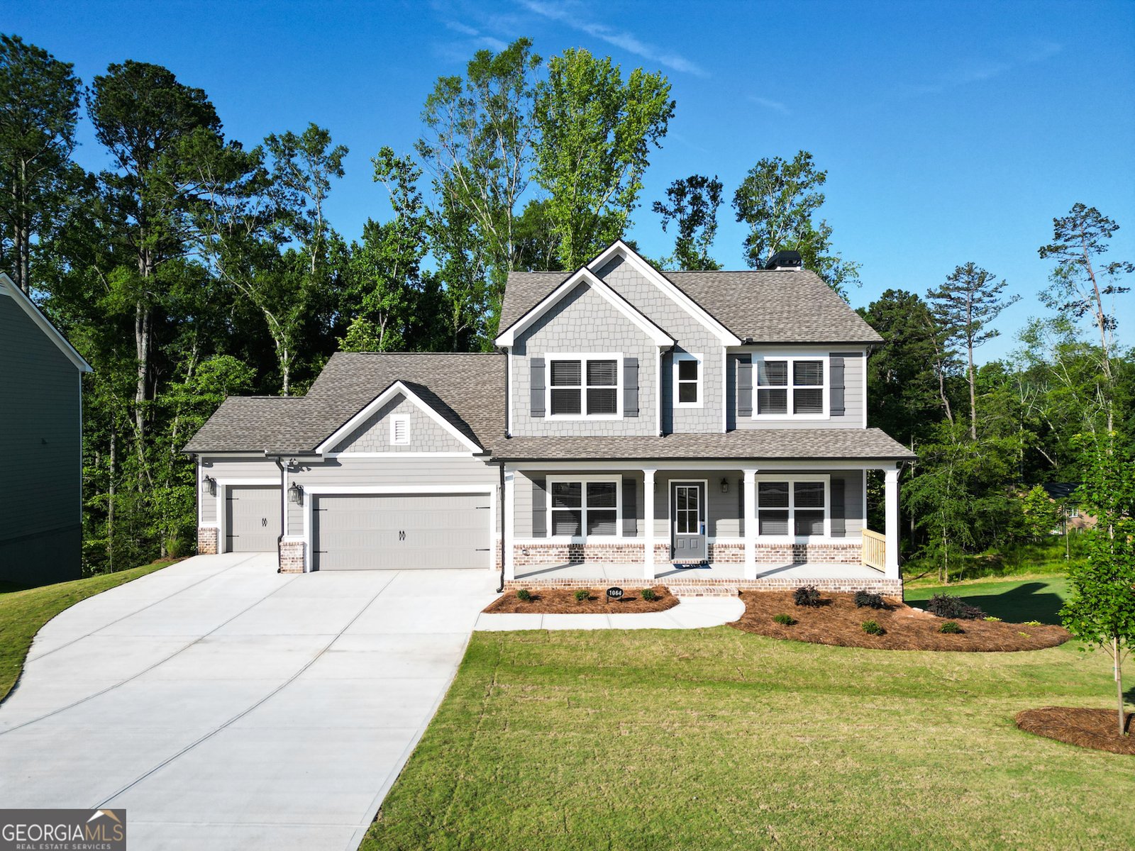 1064 COTTONWOOD Lane Loganville - 1