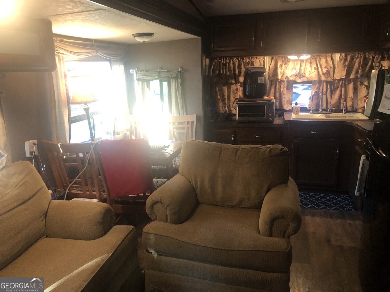 552 Riverside Drive Cleveland - 10
