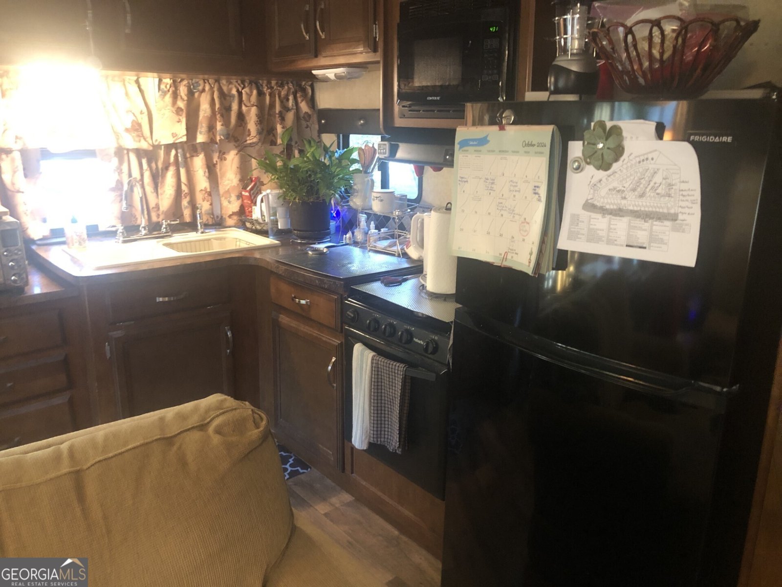 552 Riverside Drive Cleveland - 11