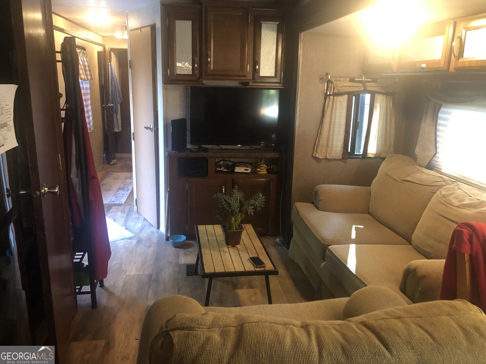 552 Riverside Drive Cleveland - 13