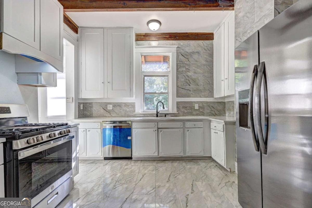 2733 Hillcrest Avenue Macon - 27