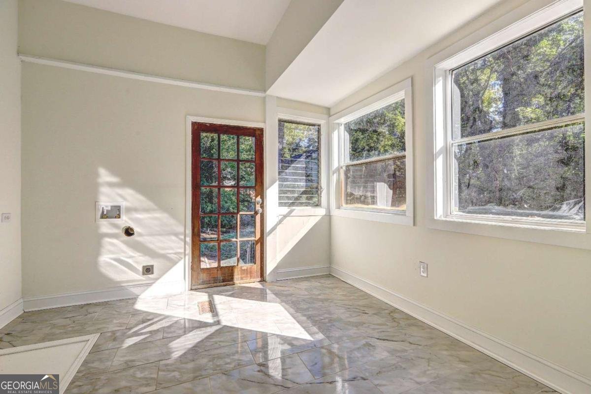 2733 Hillcrest Avenue Macon - 35