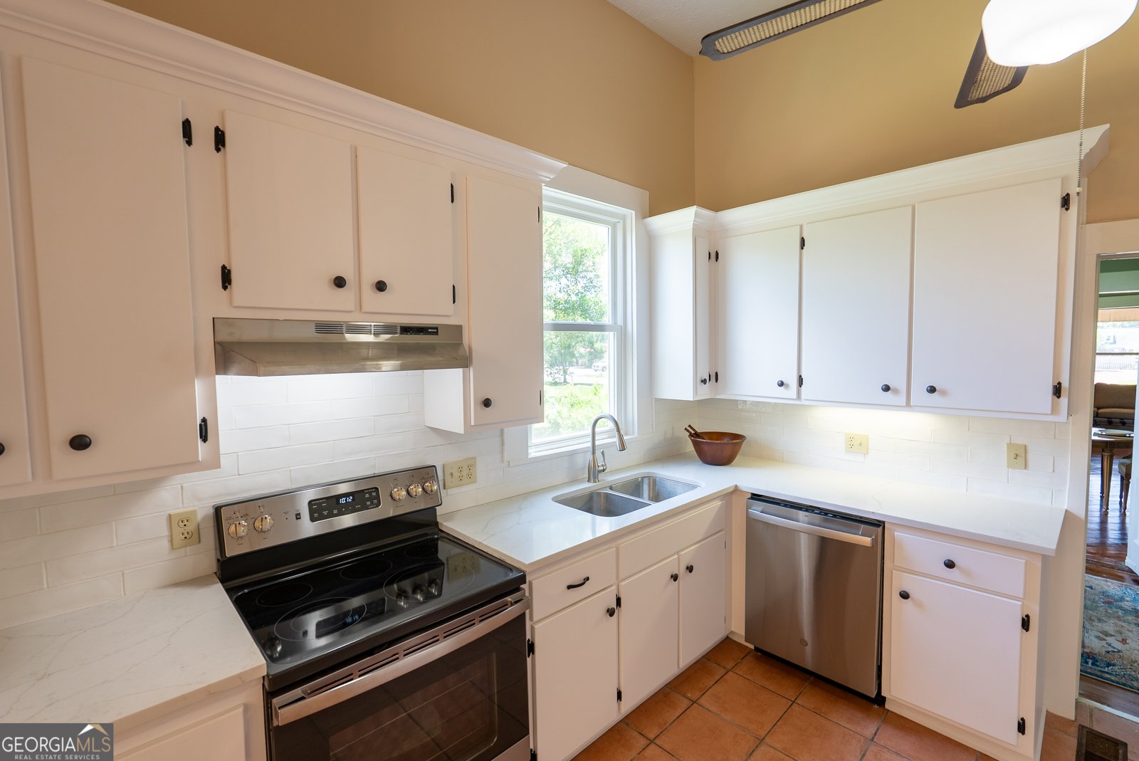 212 Hand Avenue Pelham - 14