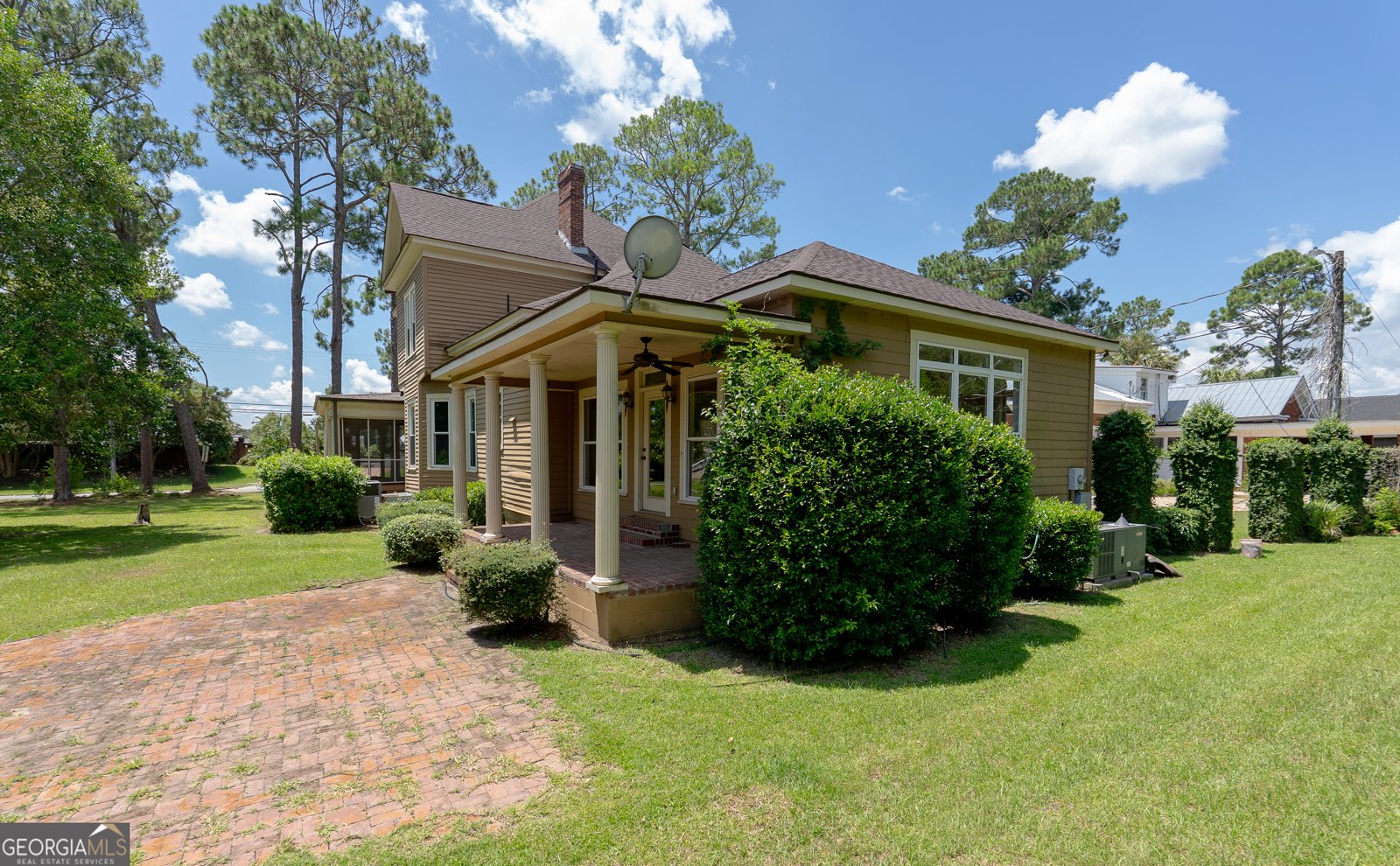 212 Hand Avenue Pelham - 3