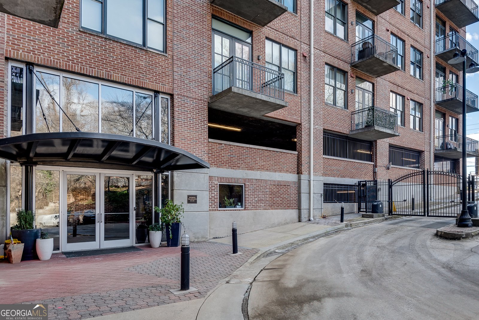 3235 Roswell Road Atlanta - 1
