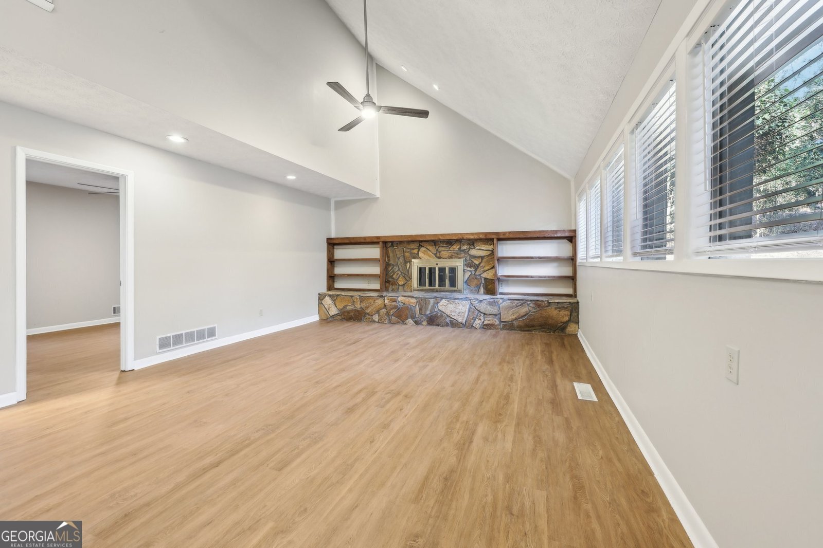 680 Branch Valley Court Roswell - 3