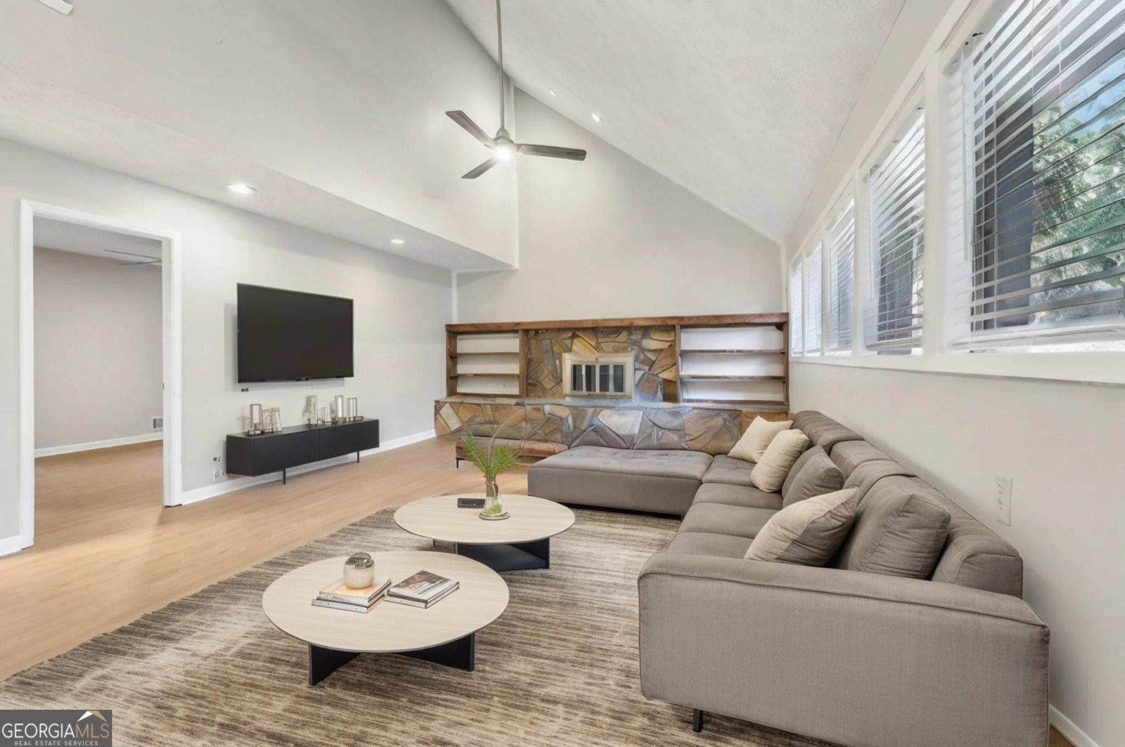 680 Branch Valley Court Roswell - 4