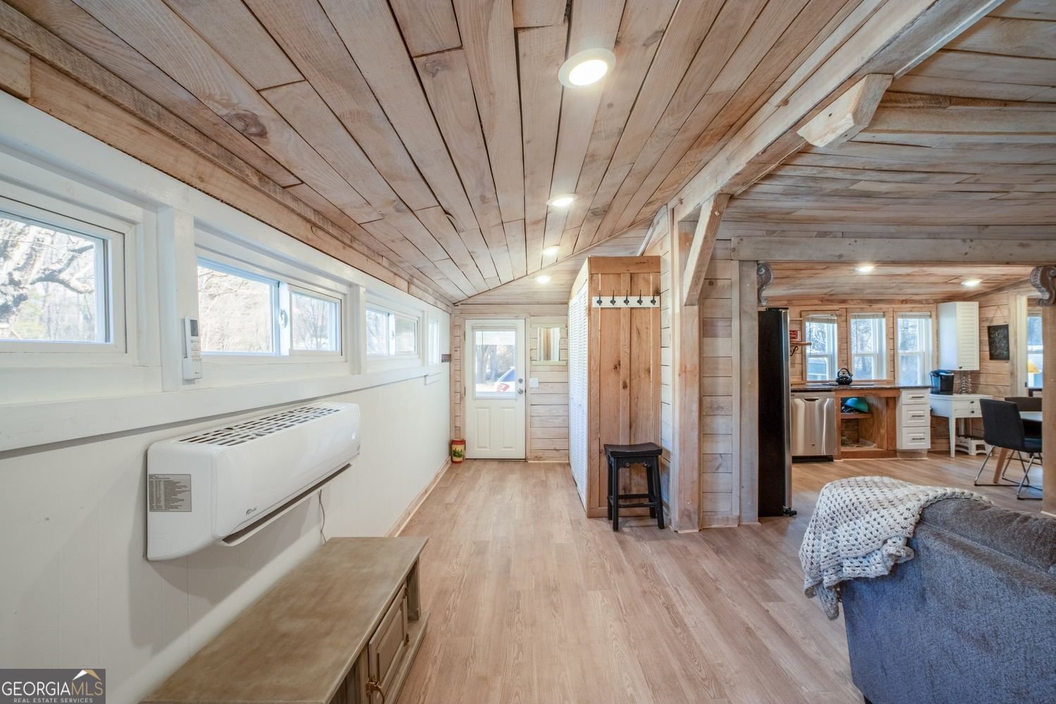 175 Blair Street Tiger - 11