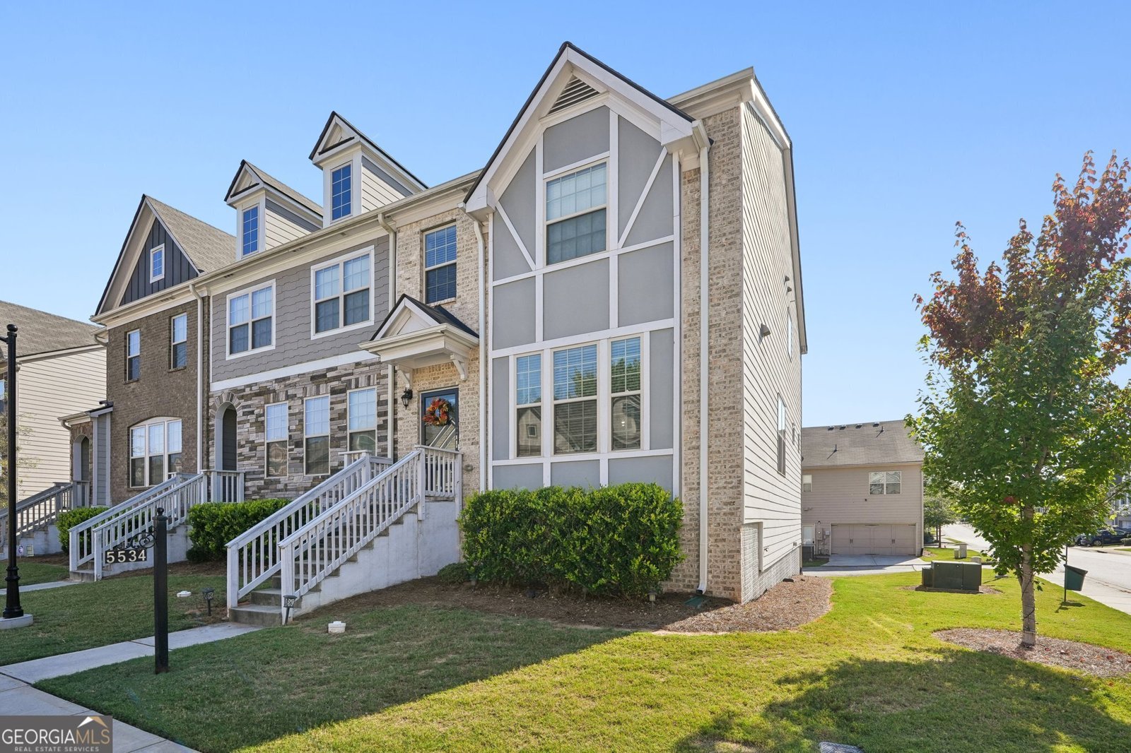 5534 Radford Loop Fairburn - 1