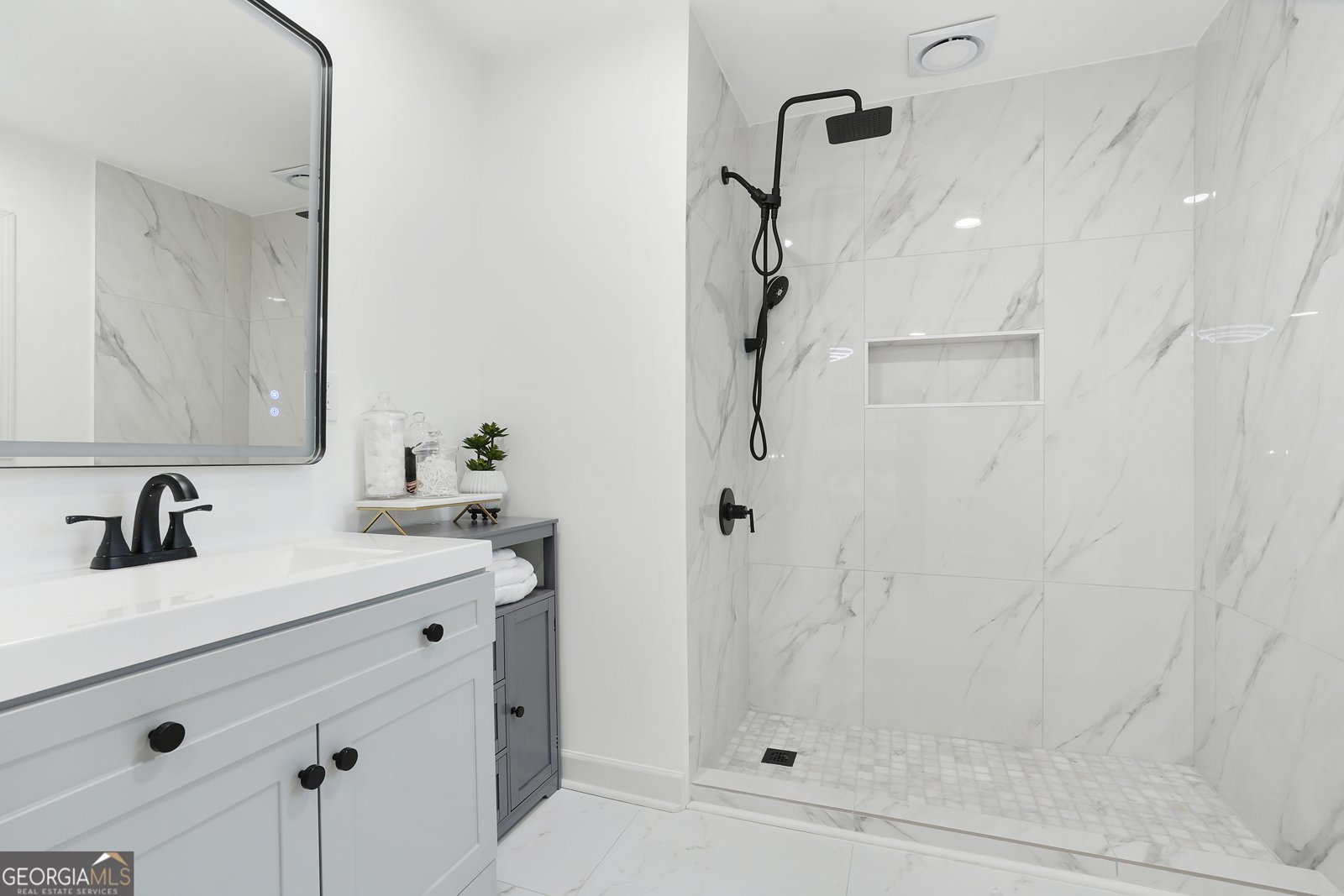 2724 Larkspur Drive Atlanta - 19