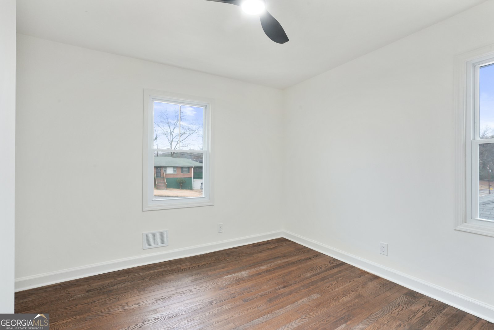 2724 Larkspur Drive Atlanta - 22