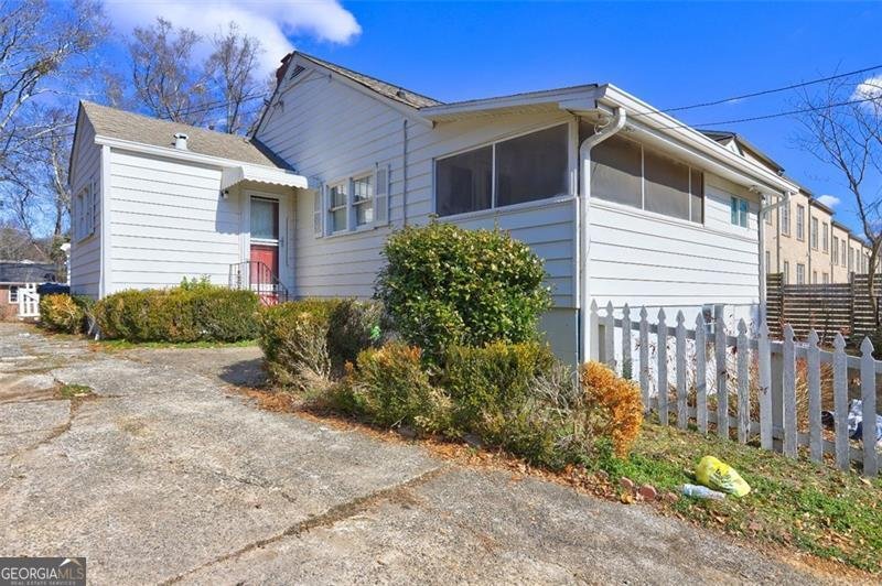 153 HILL Street Roswell - 6