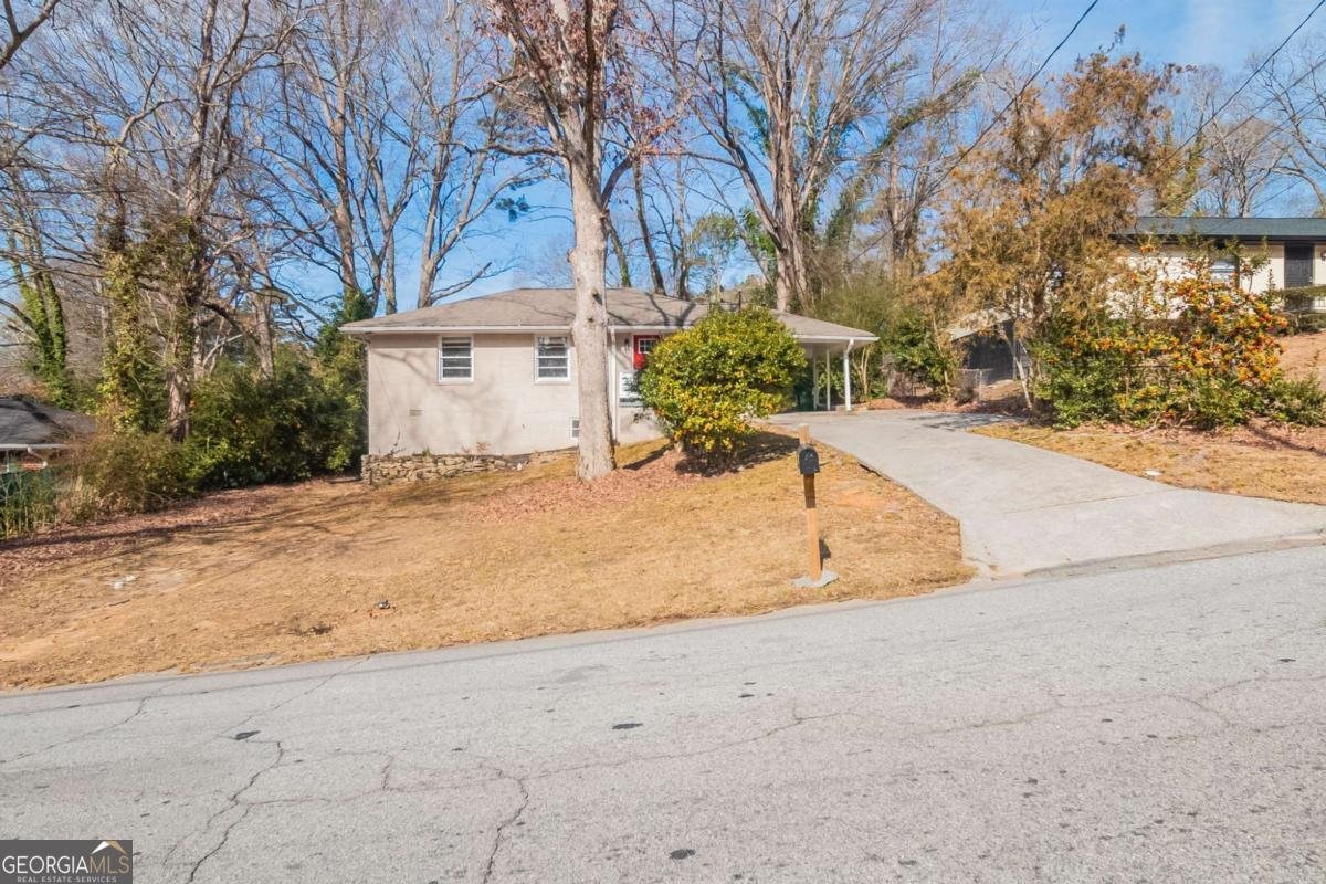 3018 Meadowview Drive Atlanta - 1