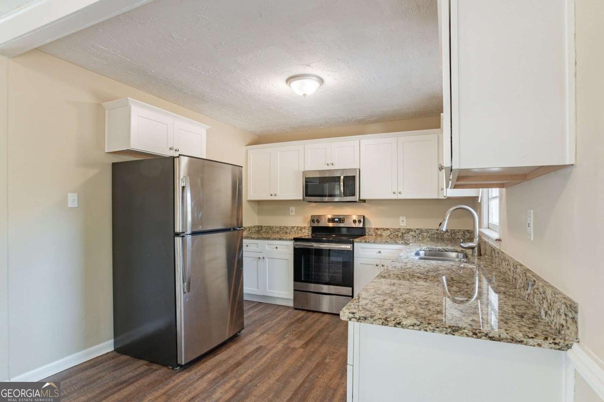 3018 Meadowview Drive Atlanta - 4