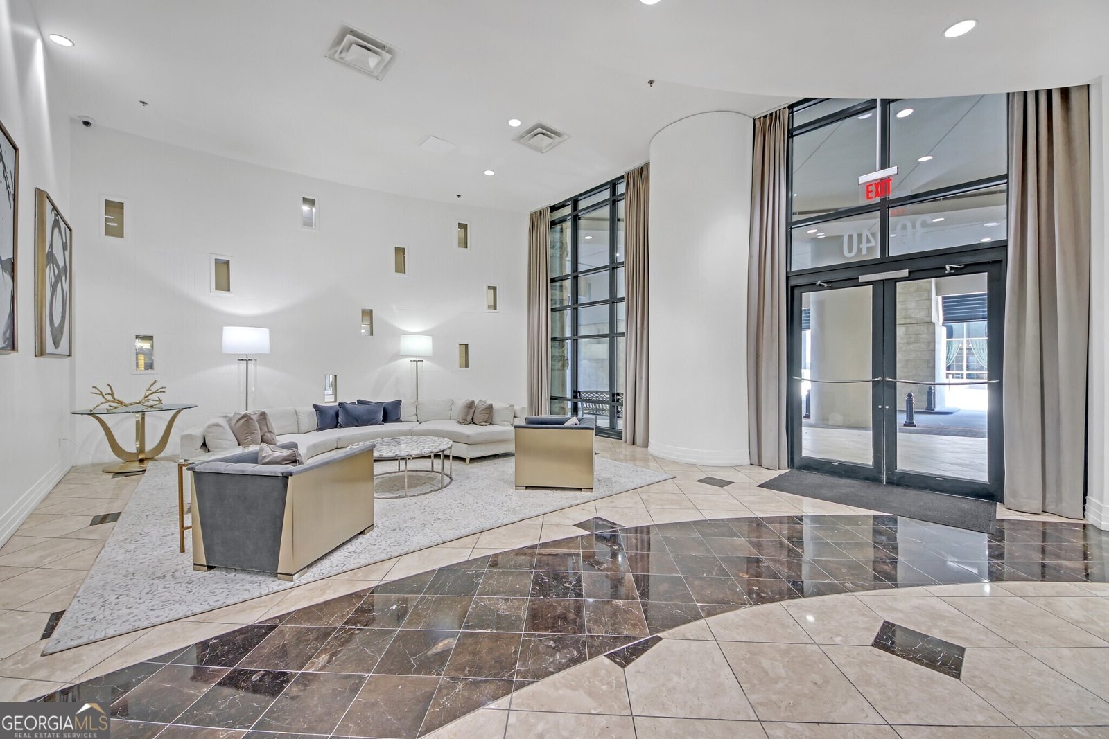 3040 Peachtree Road Atlanta - 26