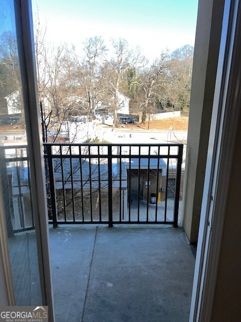 870 Mayson Turner Road Atlanta - 19