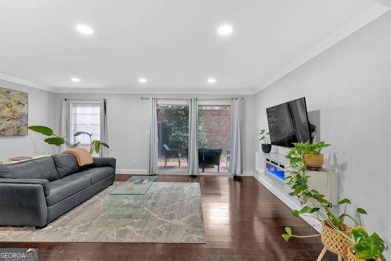 6851 Roswell Road Atlanta - 11
