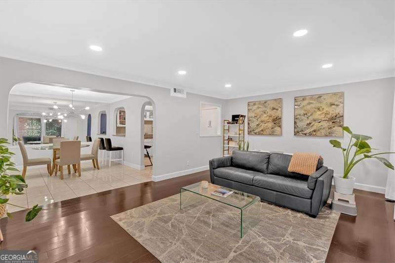 6851 Roswell Road Atlanta - 12