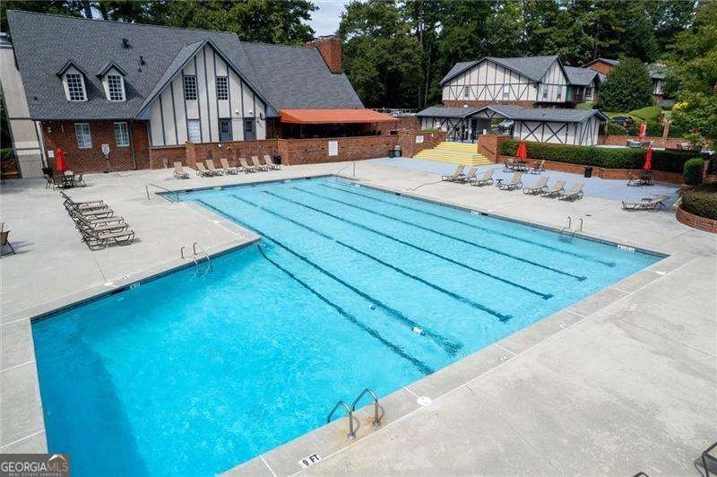 6851 Roswell Road Atlanta - 27