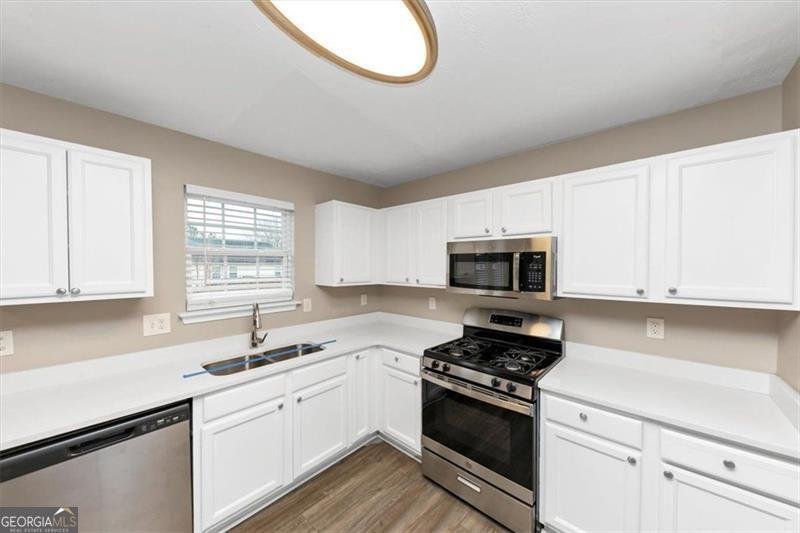2114 BLACK OAK Lane Ellenwood - 12