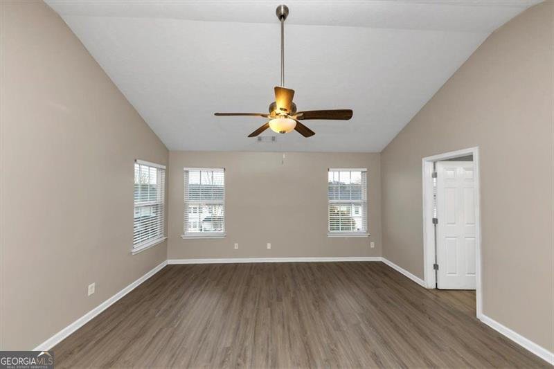 2114 BLACK OAK Lane Ellenwood - 30