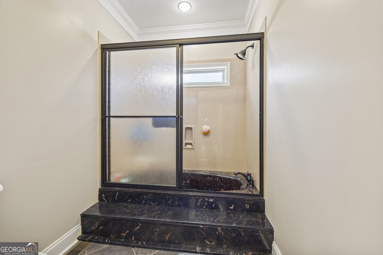 28 Huntington Drive Lavonia - 13