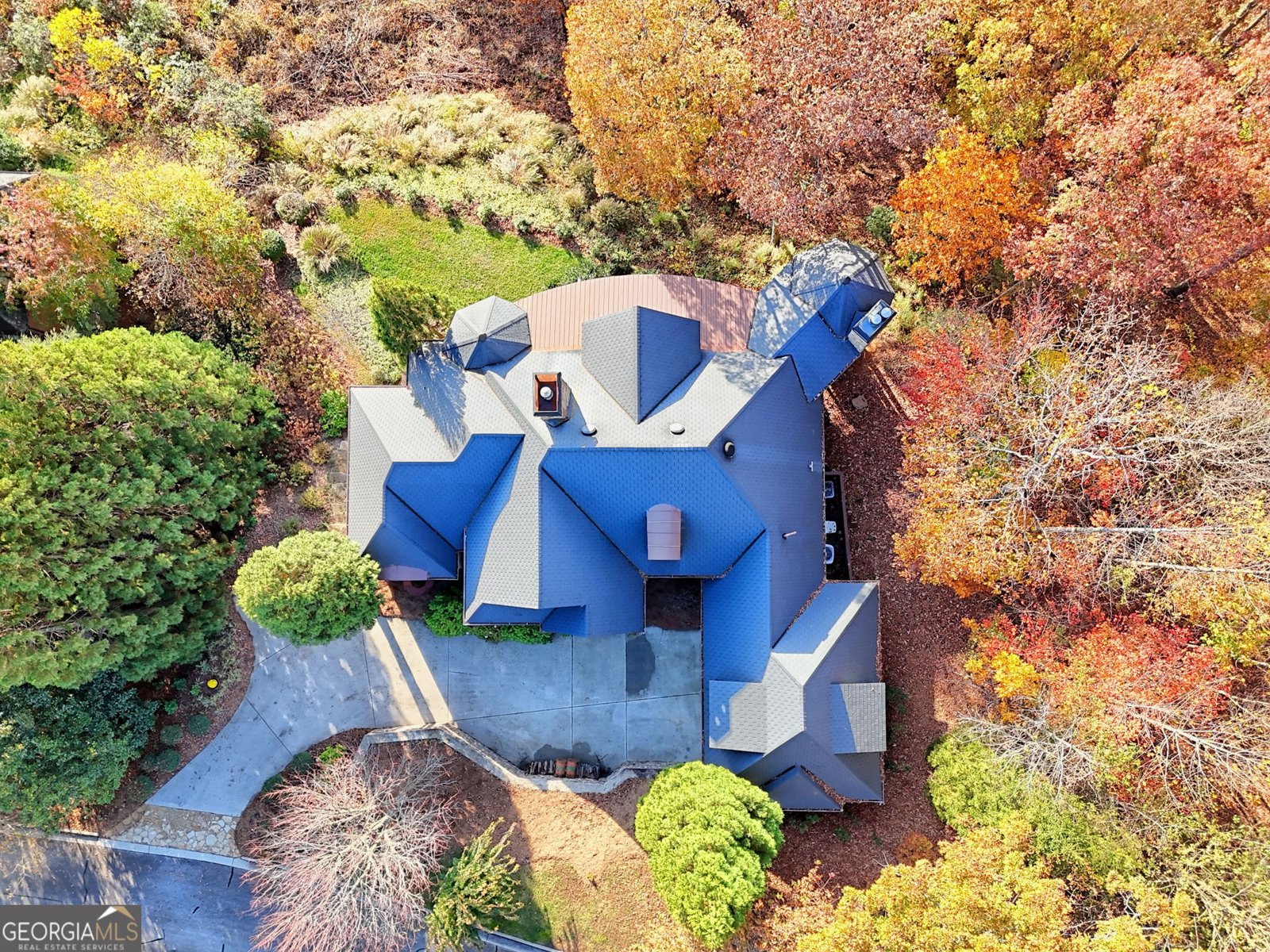 689 Waterfall Drive Clayton - 64