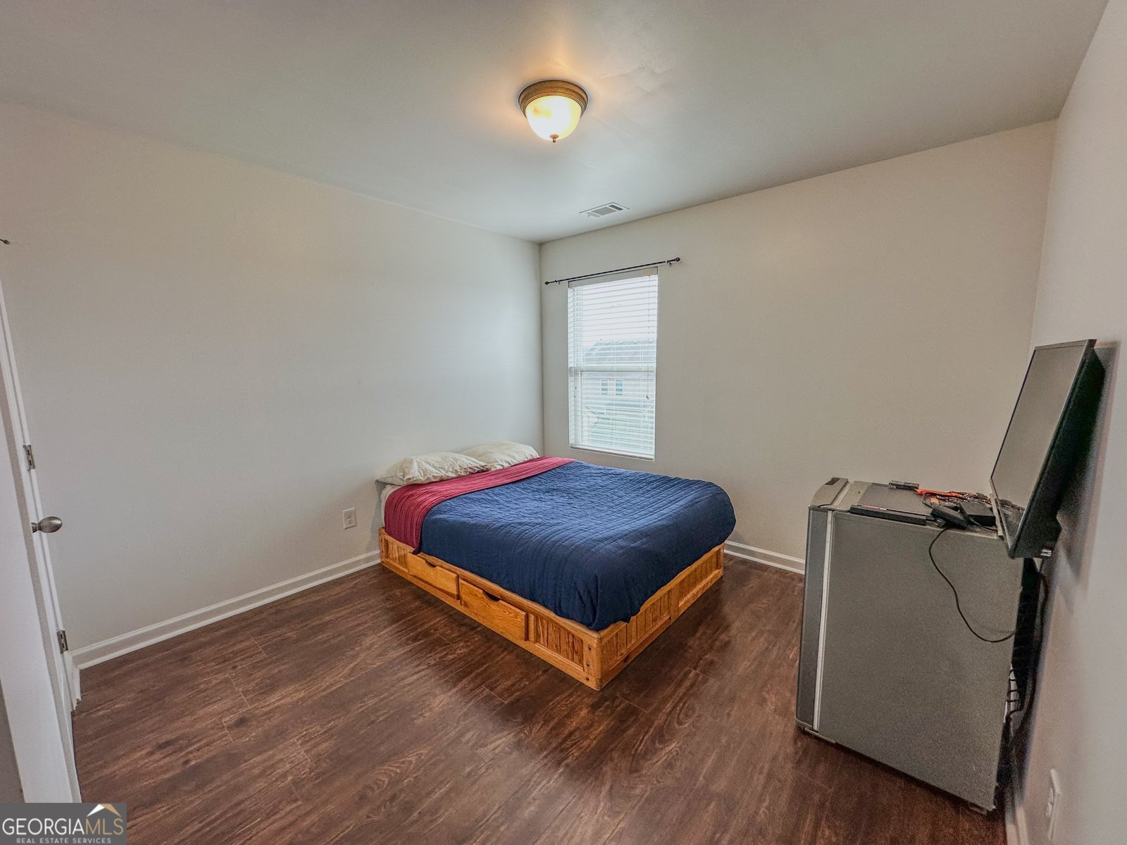 707 INDEPENDENCE Avenue Pendergrass - 28