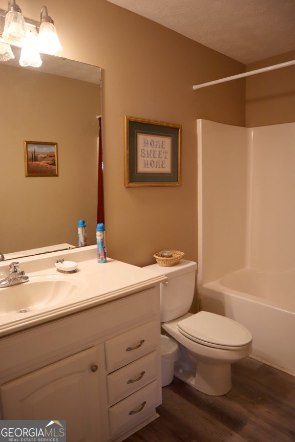 926 Jamesway Drive Sparta - 18