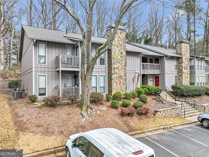 5031 WOODRIDGE Way Tucker - 4