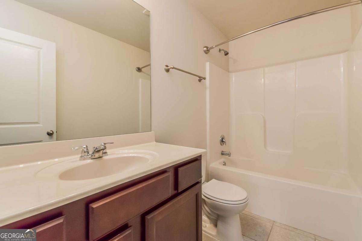 628 Independence Avenue Pendergrass - 18