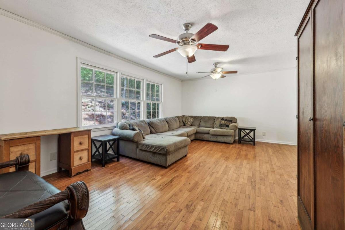 19 Roving Hills Circle Cartersville - 10