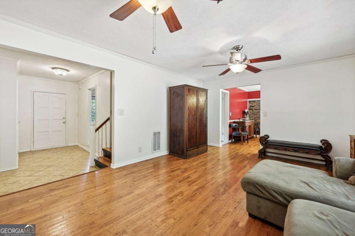 19 Roving Hills Circle Cartersville - 11