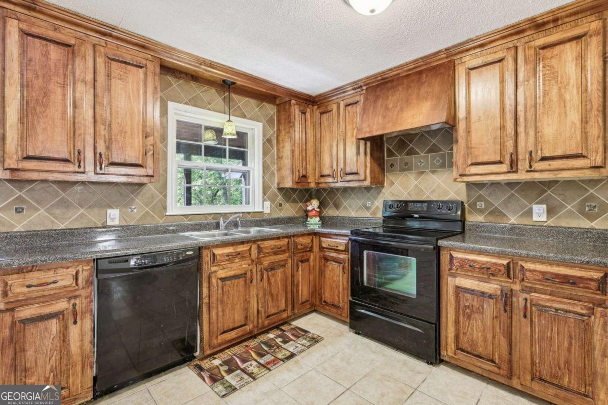 19 Roving Hills Circle Cartersville - 20