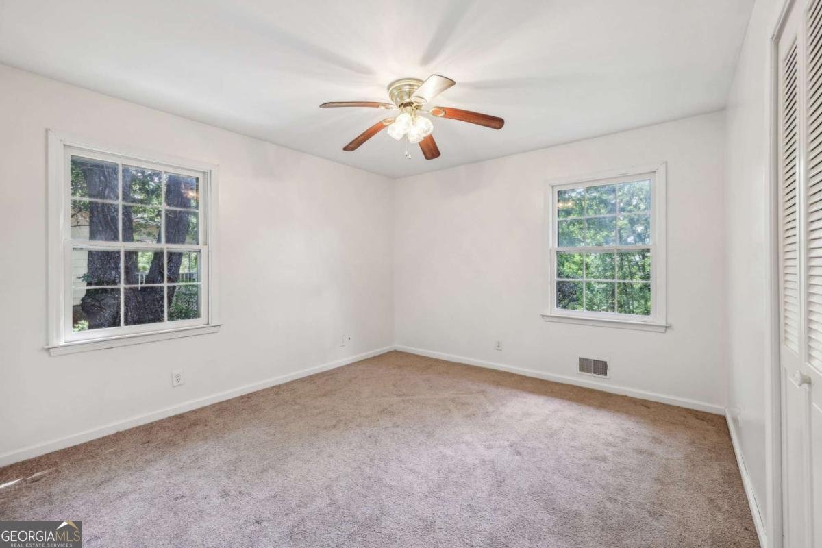 19 Roving Hills Circle Cartersville - 24