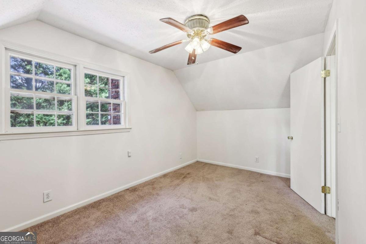 19 Roving Hills Circle Cartersville - 33