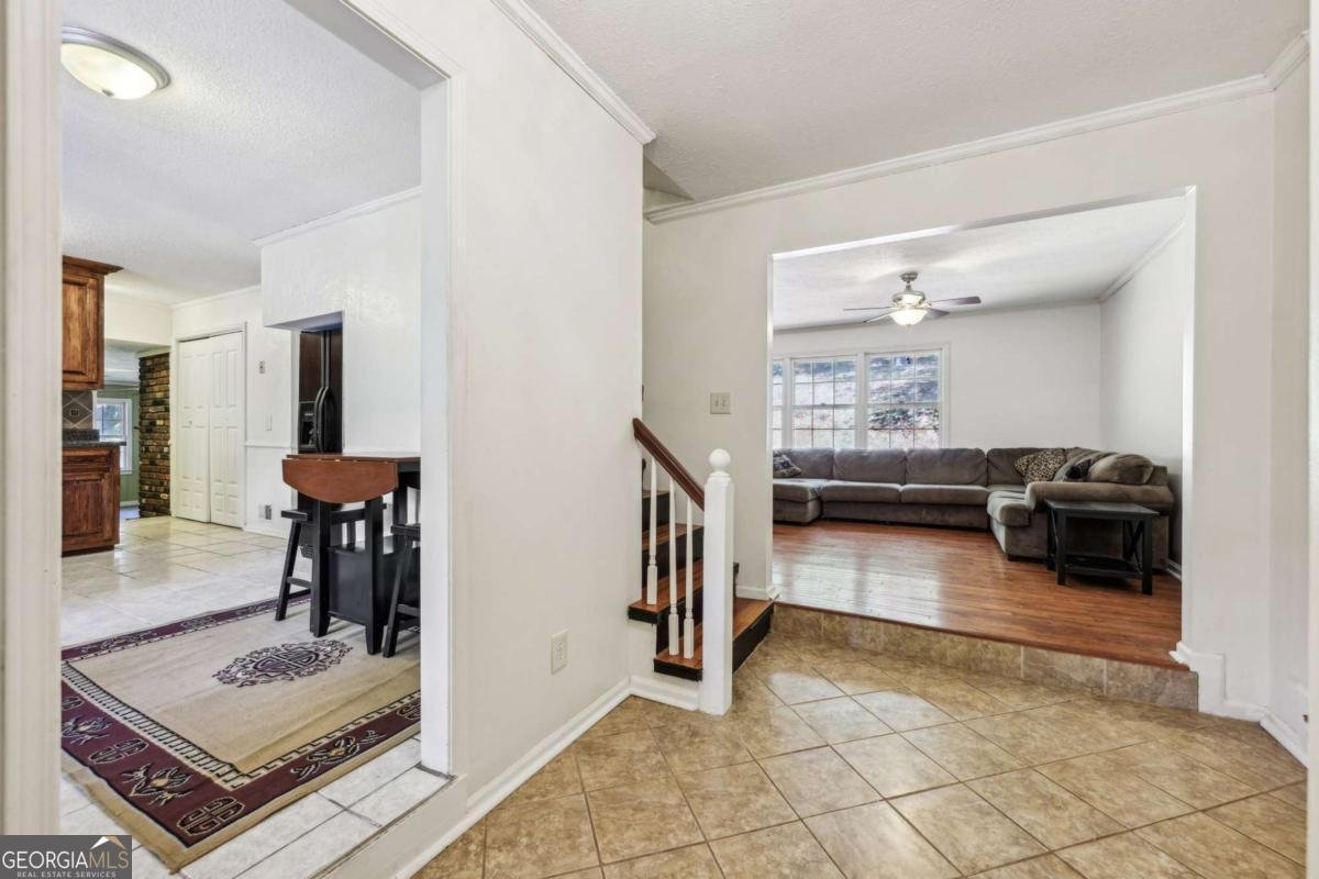19 Roving Hills Circle Cartersville - 8